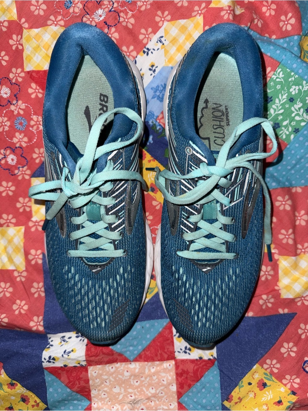Brooks Adrenaline Women's Teal and Light Aqua Running Shoes
